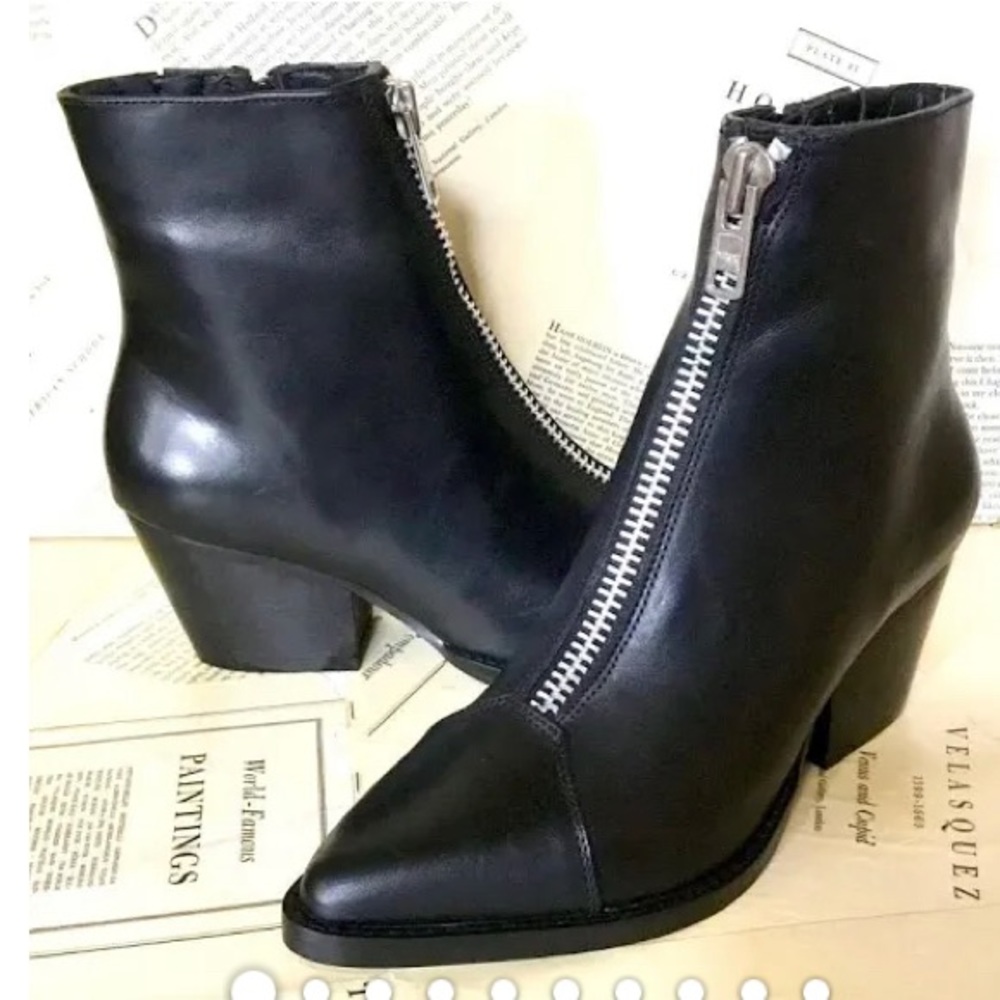 Jeffrey Campbell Landwyn black zipper front ankle boots size 6